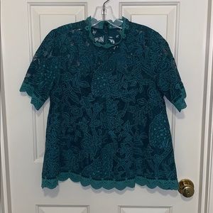 Gorgeous lined lace blouse
